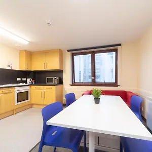 Joivy Economy 4 And 5 Bed Flats, Close To Old Town And Royal Mile - Adults Only , EDI Großbritannien